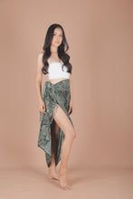 Load image into Gallery viewer, Monotone Mandala Scarf in Green JK0038 020031 04