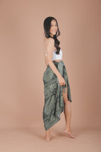 Monotone Mandala Scarf in Green JK0038 020031 04