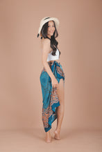 Load image into Gallery viewer, Sarong Scarf in Ocean Green JK0038 020030-02