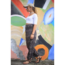 Load image into Gallery viewer, Paisley Mistery 16 Men/Women&#39;s harem pants in Black Gold PP0004 020016 10