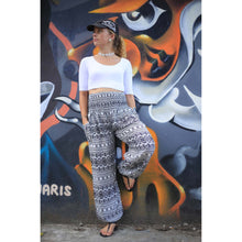 Load image into Gallery viewer, Hilltribe strip men/women&#39;s harem pants in White PP0004 020049 06