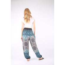 Load image into Gallery viewer, Clock nut 67 men/women harem pants in White PP0004 020067 01