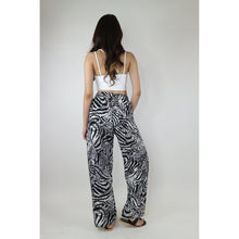 Load image into Gallery viewer, Hanno Women&#39;s Lounge Drawstring Pants in Black White PP0216 130023 01