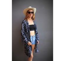 Load image into Gallery viewer, Elephant Circles Women Kimono in Black JK0020 020051 01