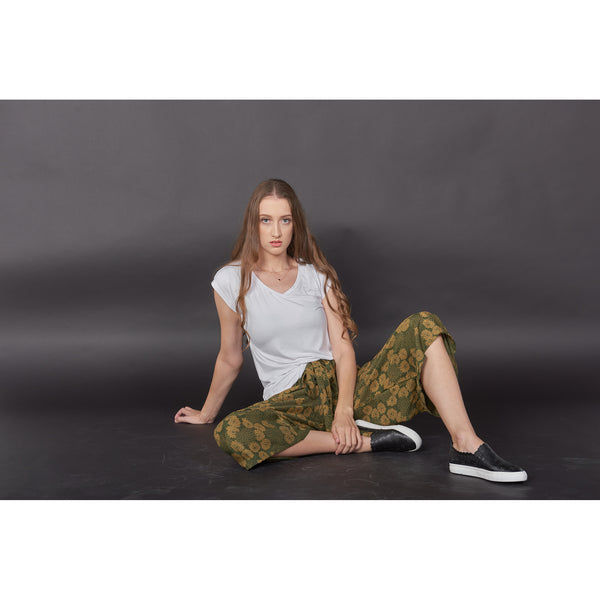 Flowers Women's 3/4 Pants in Olive PP0314 020180 01