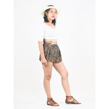 Load image into Gallery viewer, Contrast Mandala Women&#39;s Blooming Shorts Pants in Green PP0206 020127 02