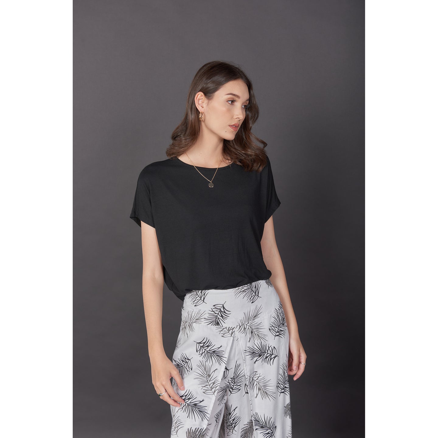 Solid Color Women's T-Shirt in Black SH0181 070000 10