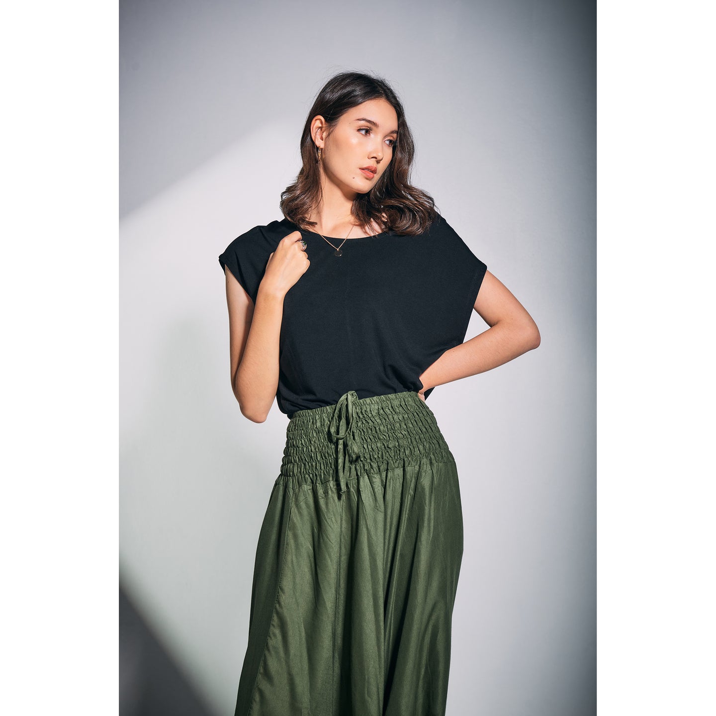 Solid Color Women's T-Shirt in Black SH0183 070000 10