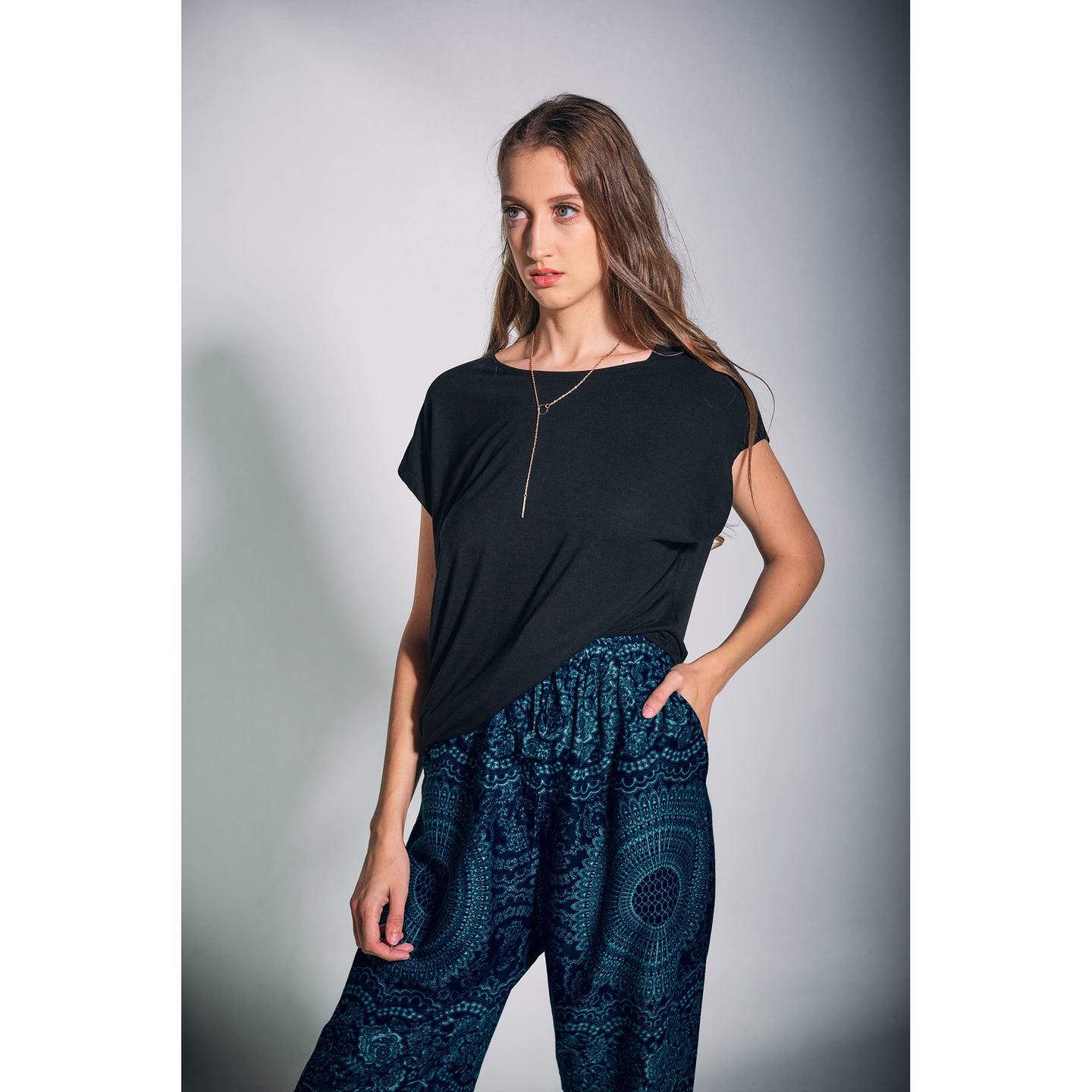 Solid Color Women's T-Shirt in Black SH0188 070000 10
