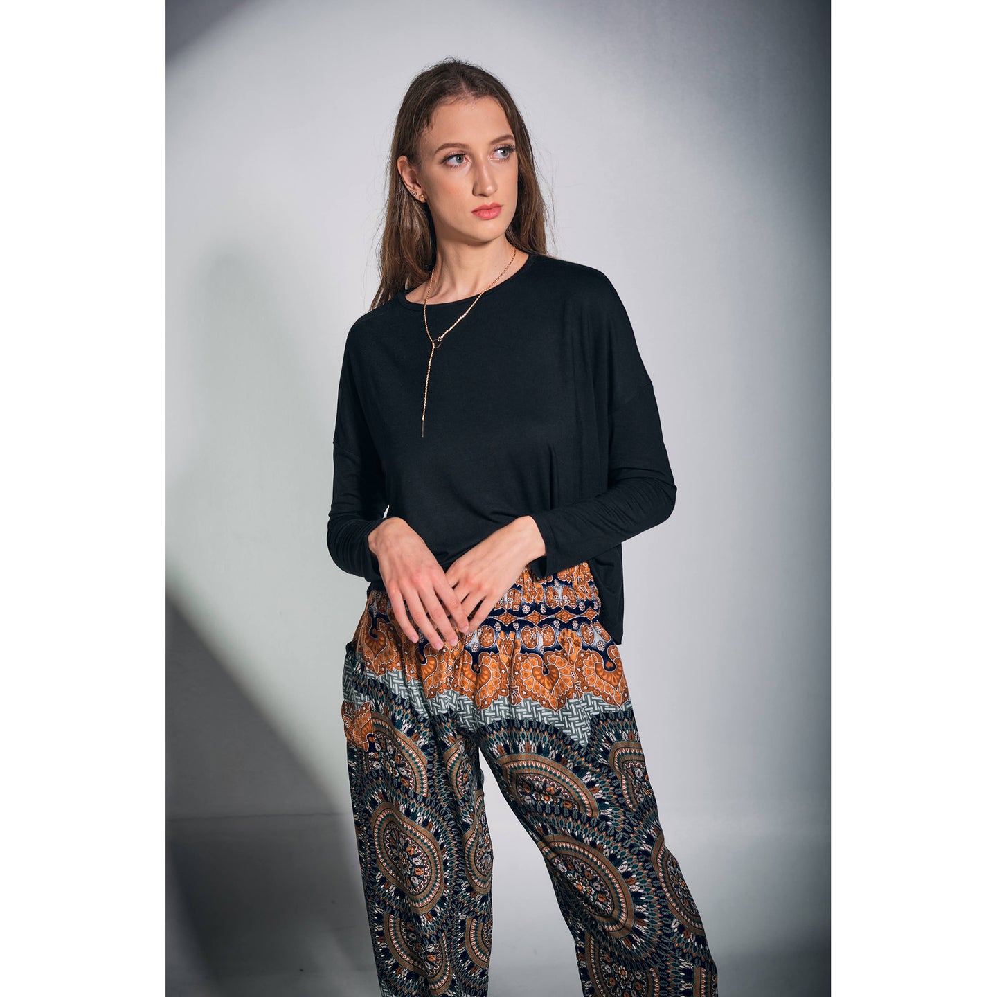 Solid Color Women's T-Shirt in Black SH0191 070000 10