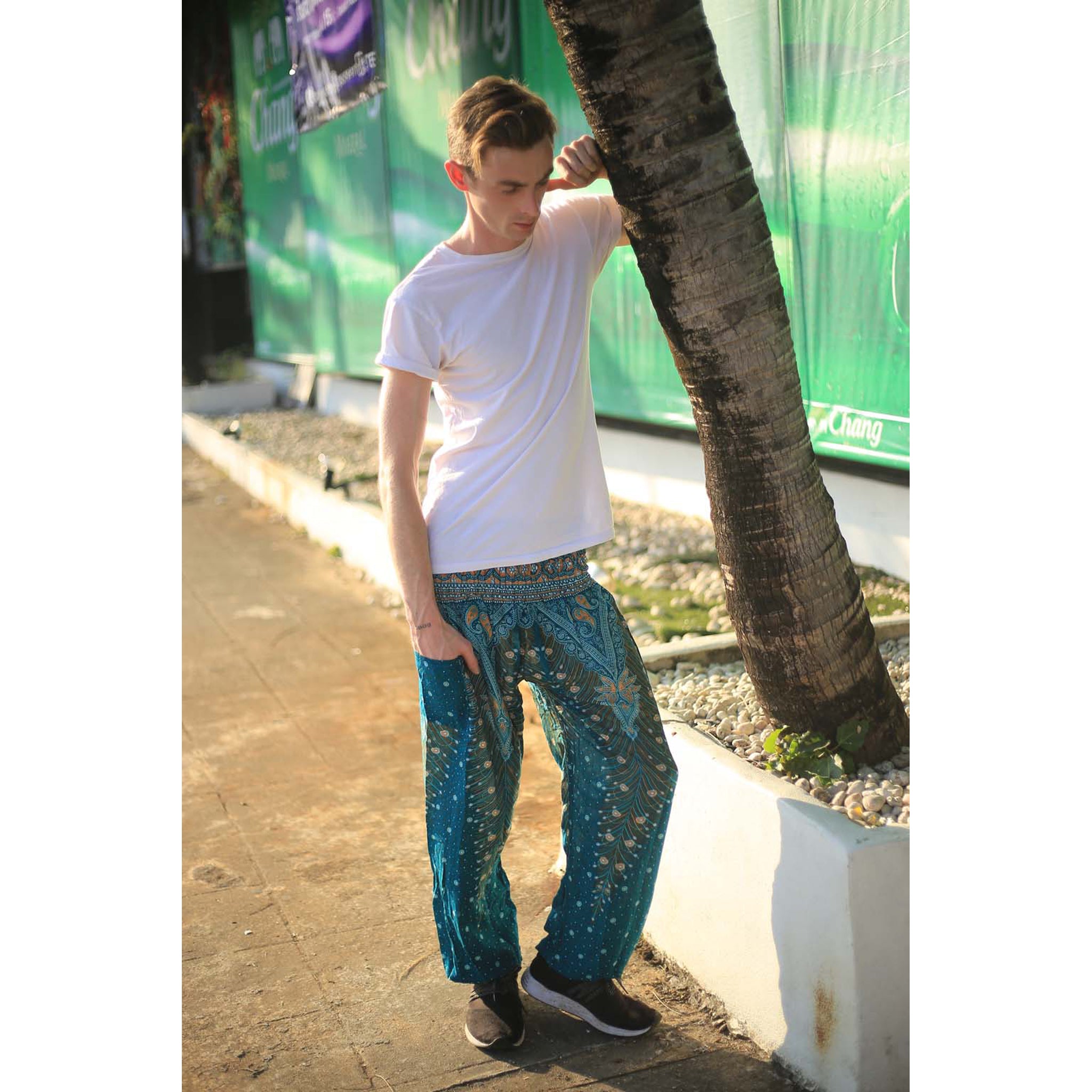 Womens 8 pants in men's store